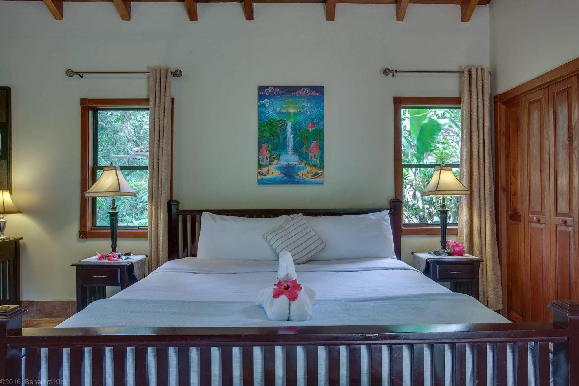 Mystic River Resort San Ignacio Exterior foto