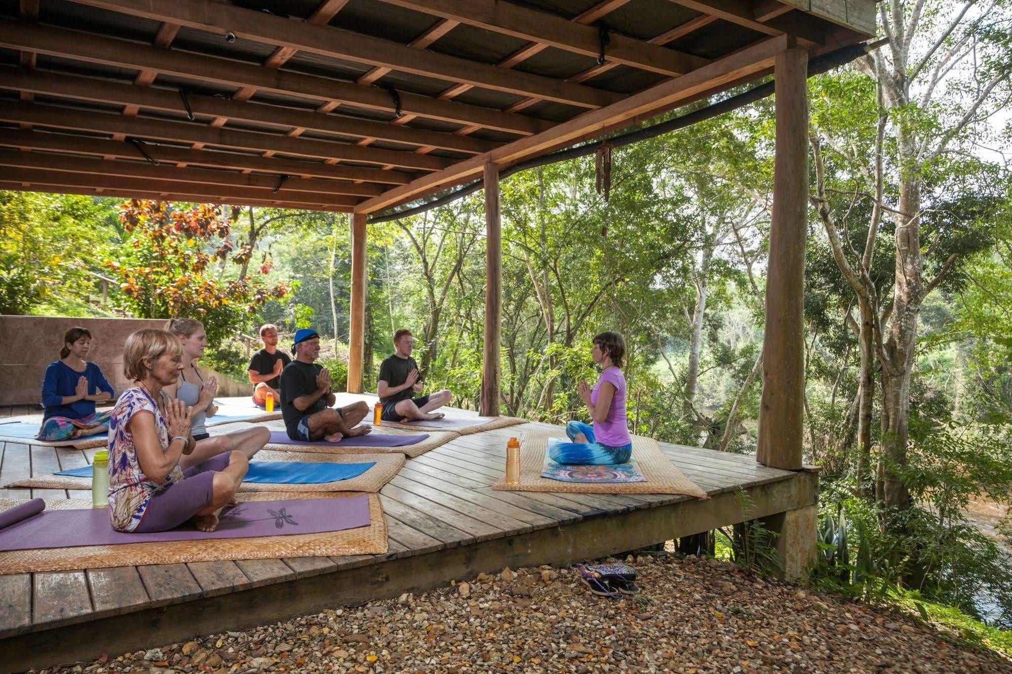 Mystic River Resort San Ignacio Exterior foto