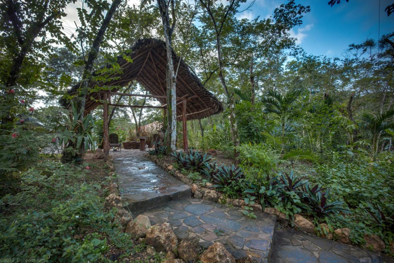 Mystic River Resort San Ignacio Exterior foto